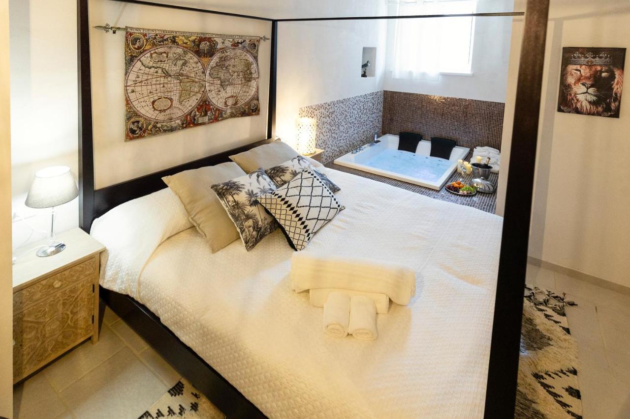 Palazzo Badiale History&Rooms Atella Bagian luar foto