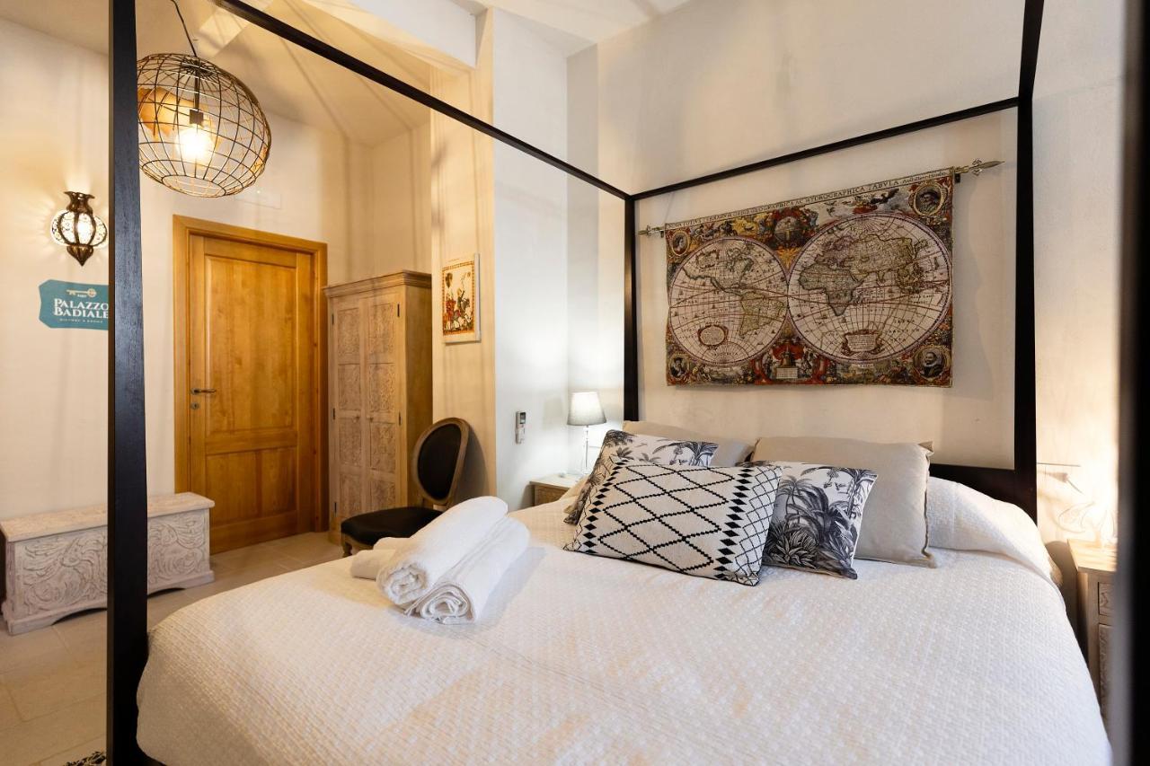 Palazzo Badiale History&Rooms Atella Bagian luar foto