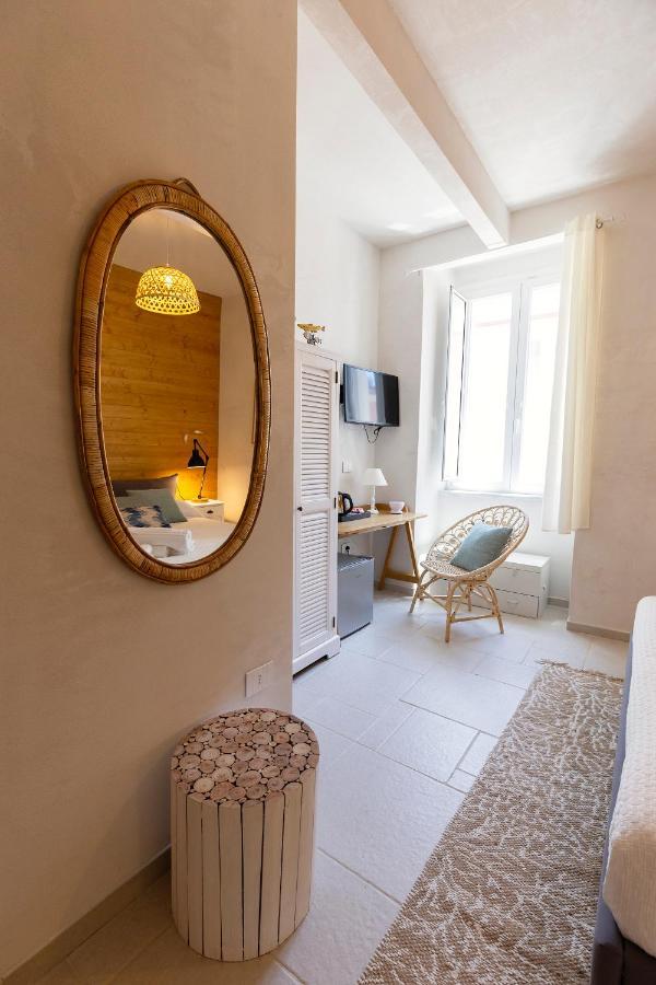 Palazzo Badiale History&Rooms Atella Bagian luar foto